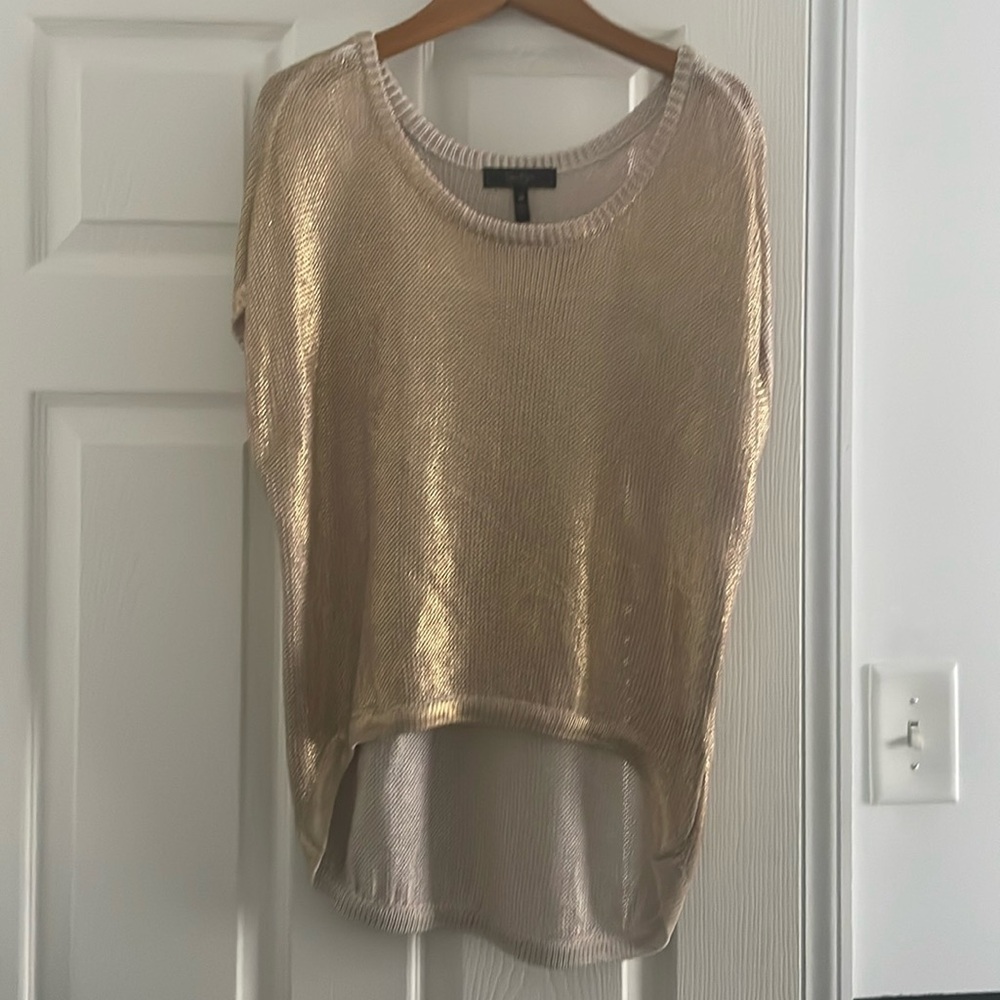 Jessica Simpson hi-lo gold mesh top